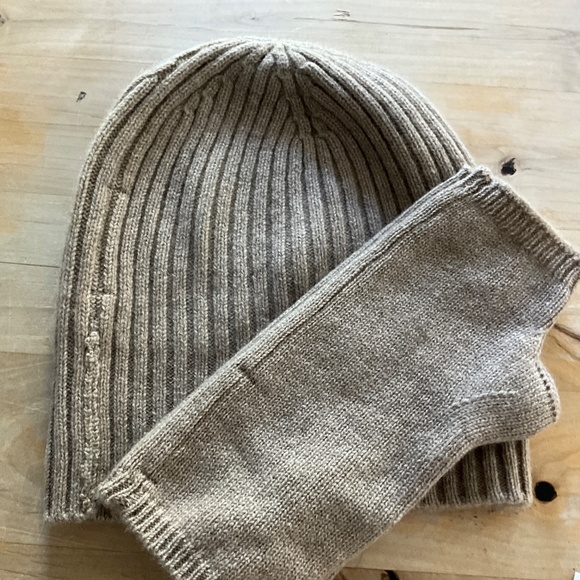 JENNI KAYNE CASHMERE BEANIE /NEW - Picture 4 of 5